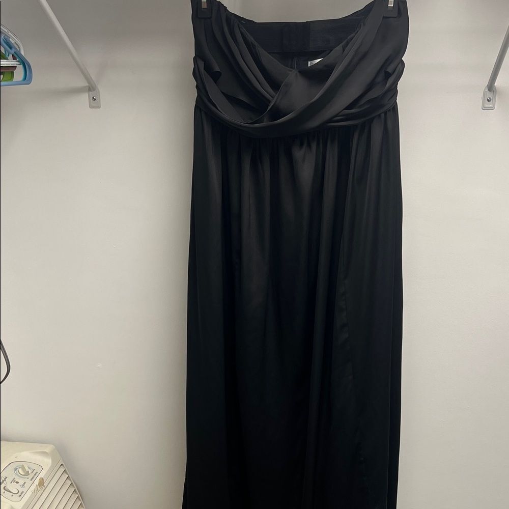 Tevolio Elegant Black Gown